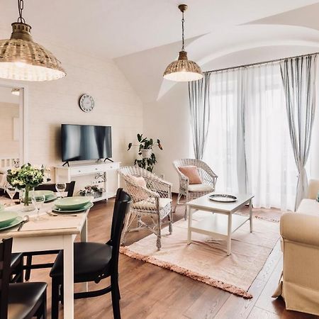 Monarchia Cottage Apartman Mosonmagyaróvár Extérieur photo